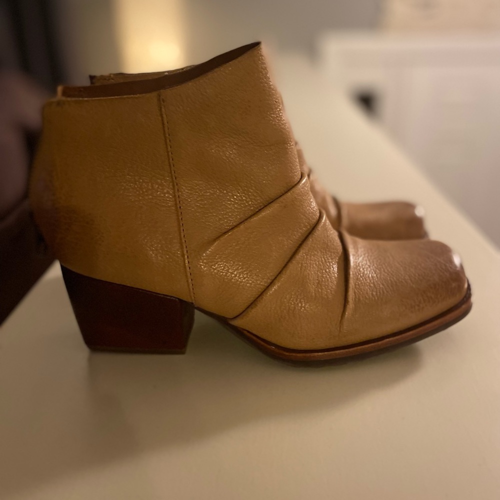 Kork Ease booties
